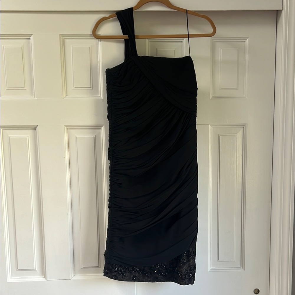 Elegant Black One-Shoulder Dress